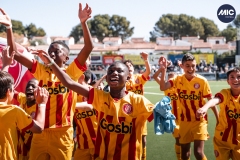 U12A_FF_MANU_GIR_DMV-63