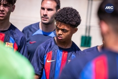 MIC23_U16_GRA_BAR-30