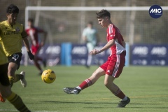 MIC24_U16_LEEMAN_CFMOLLETUE_RG_03