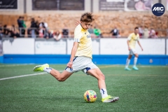 MIC24_U16_LIV_POR_DS-15