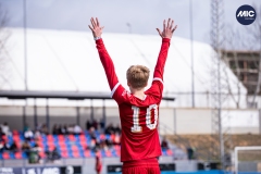 MIC24_U16_LIV_POR_DS-23